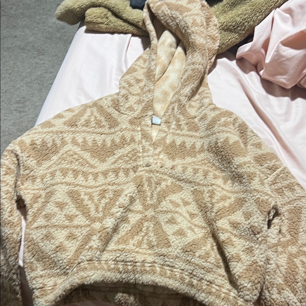 Gilly Hicks Beige Patterned Women's Sweater